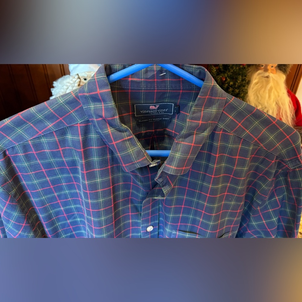 Vineyard Vines‎ Men's button front shirt. Sharp blue/red/green plaid with logo. - Picture 2 of 6